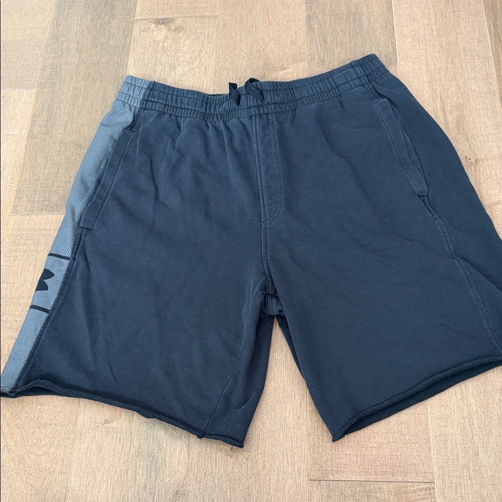 Under Armour Men's Black and Gray Athletic Shorts